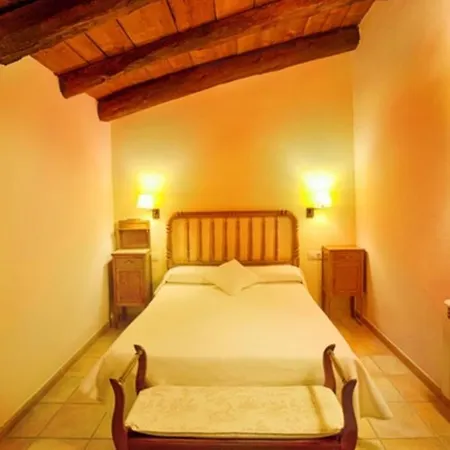 Rural Castillo De Fanecaes 3*